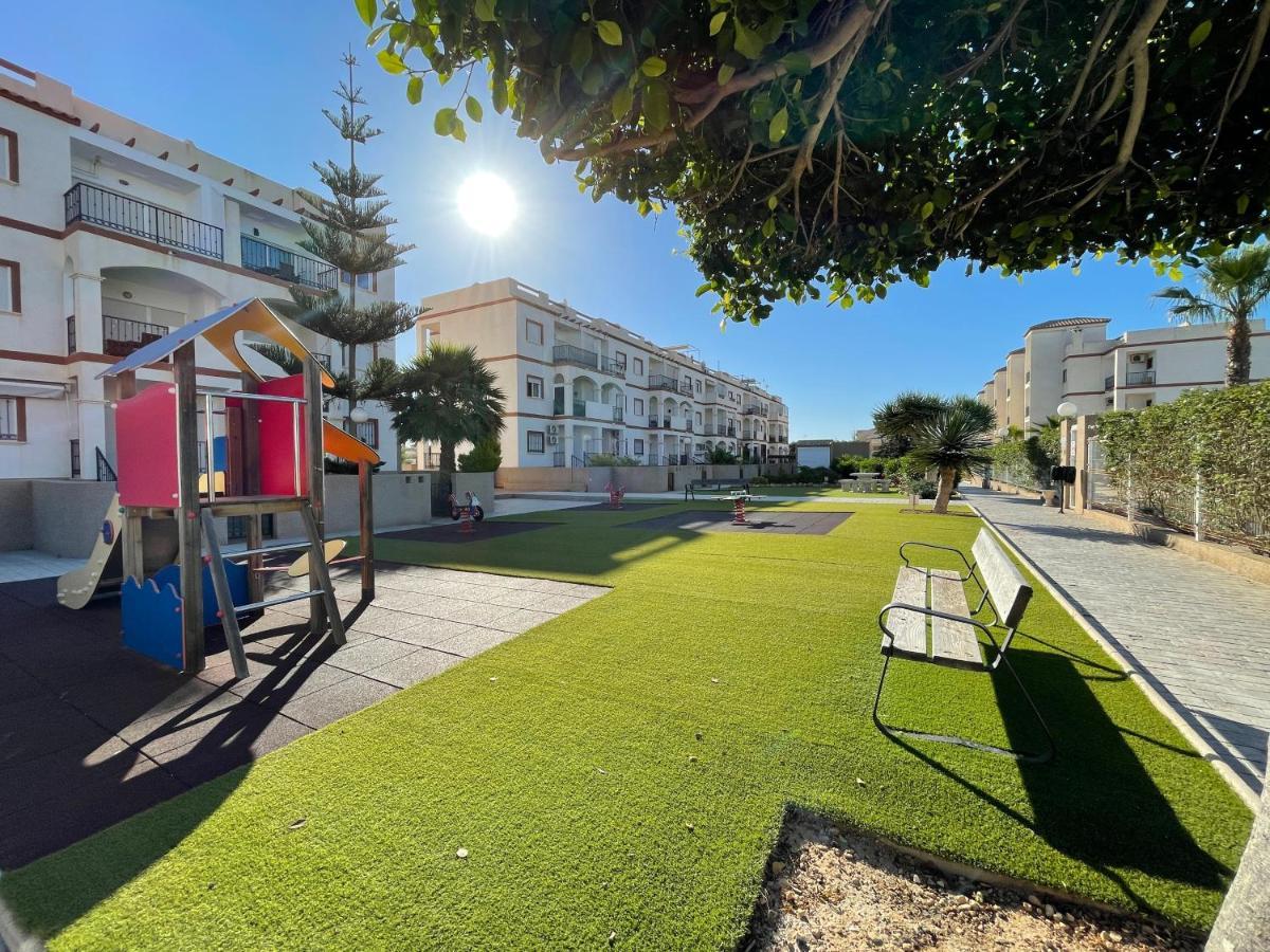 021 Casa Calida - Orihuela Costa Leilighet Punta Prima  Eksteriør bilde